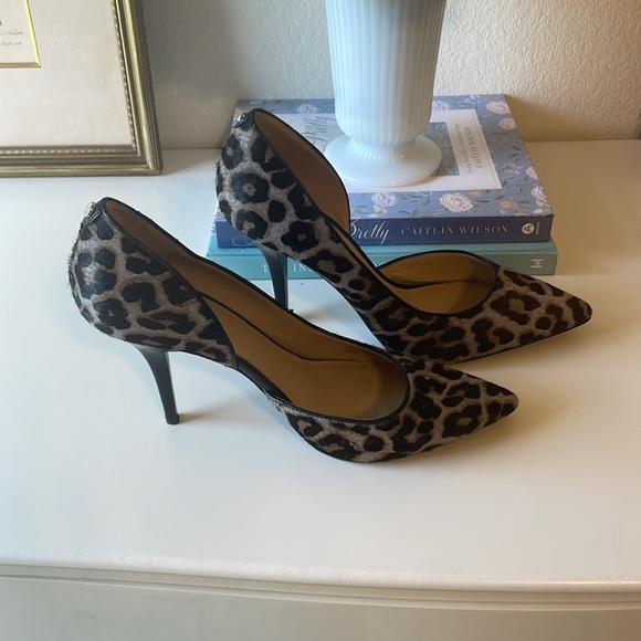 Michael Kors Leopard Print Calf Hair Size 10 Heels - Picture 6 of 11